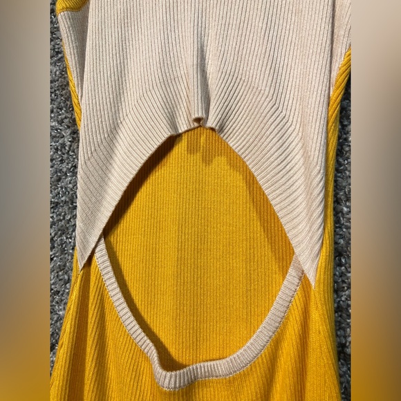 NWOT Midi Bodycon Sweater Dress with Slit Size Small - Picture 4 of 7